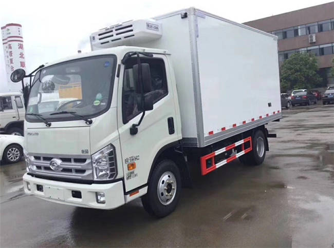 BJ5043XLC-J7 型 4.2米冷藏車